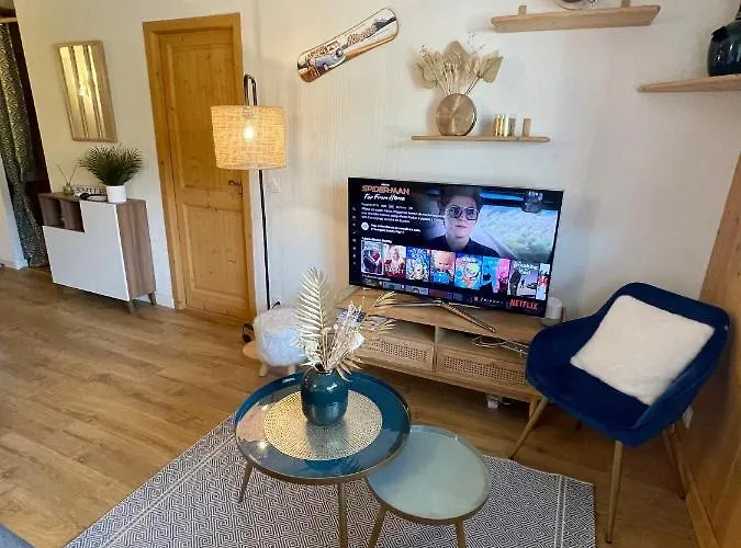 Au Petit Flocon - 3 Pieces, Et Proche Pistes - Parking Prive Et Wifi * 梅杰夫